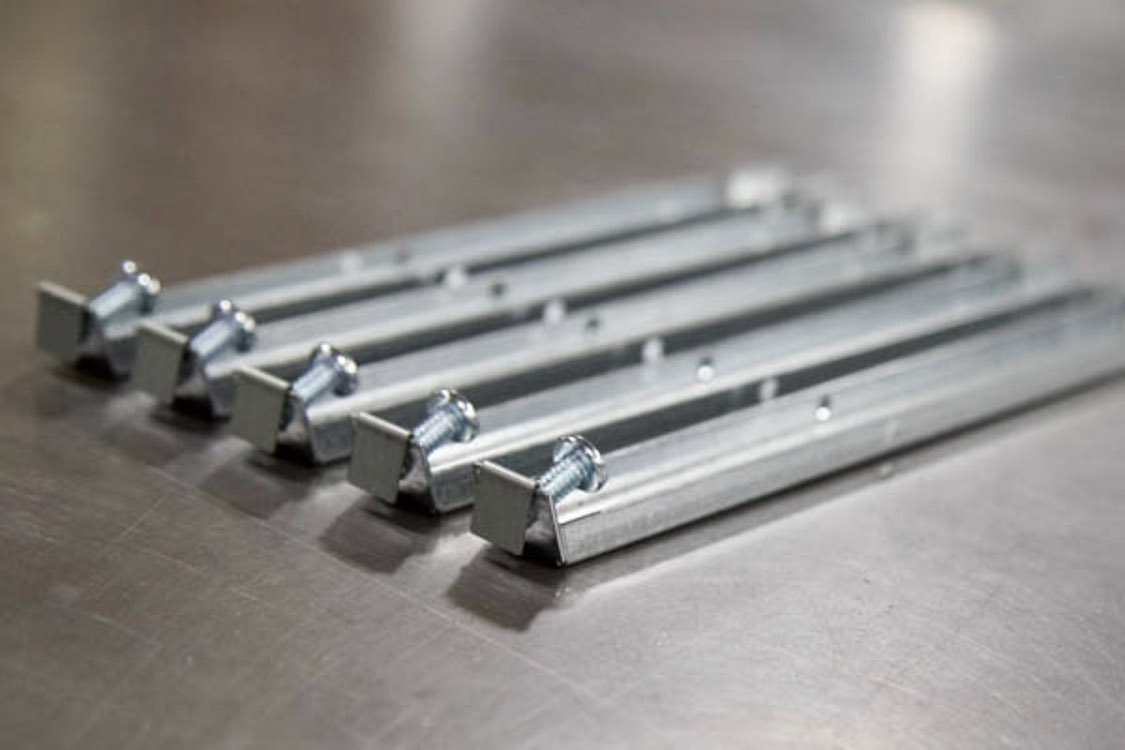 5 metal slides assembled